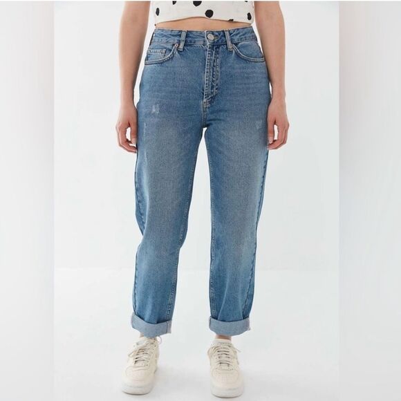 NWT BDG High-Rise Mom Blue Jeans with Distressing in Women's Size 34 - Picture 3 of 14